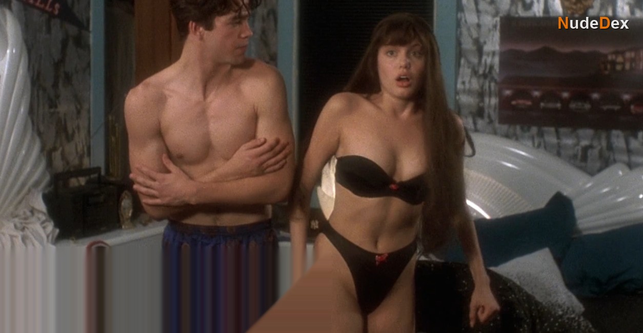 Angelina Jolie in Love Is All There Is, photo 1