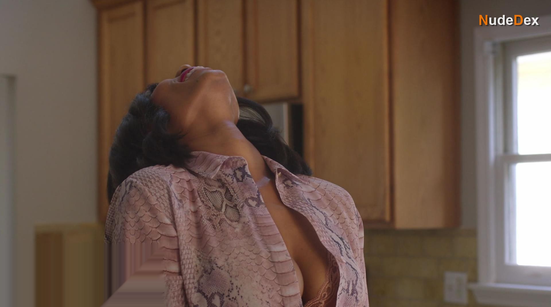 Angell Conwell in Bigger, photo 1