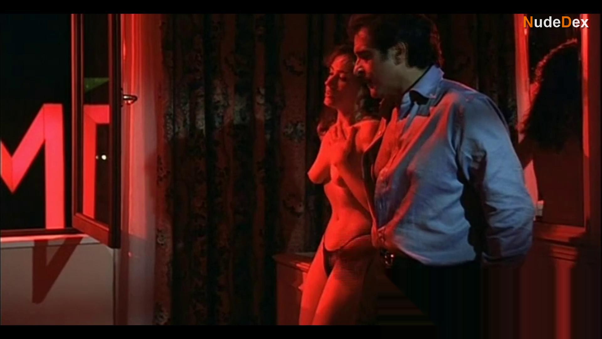 Anita Caprioli in Senza Movente, photo 7