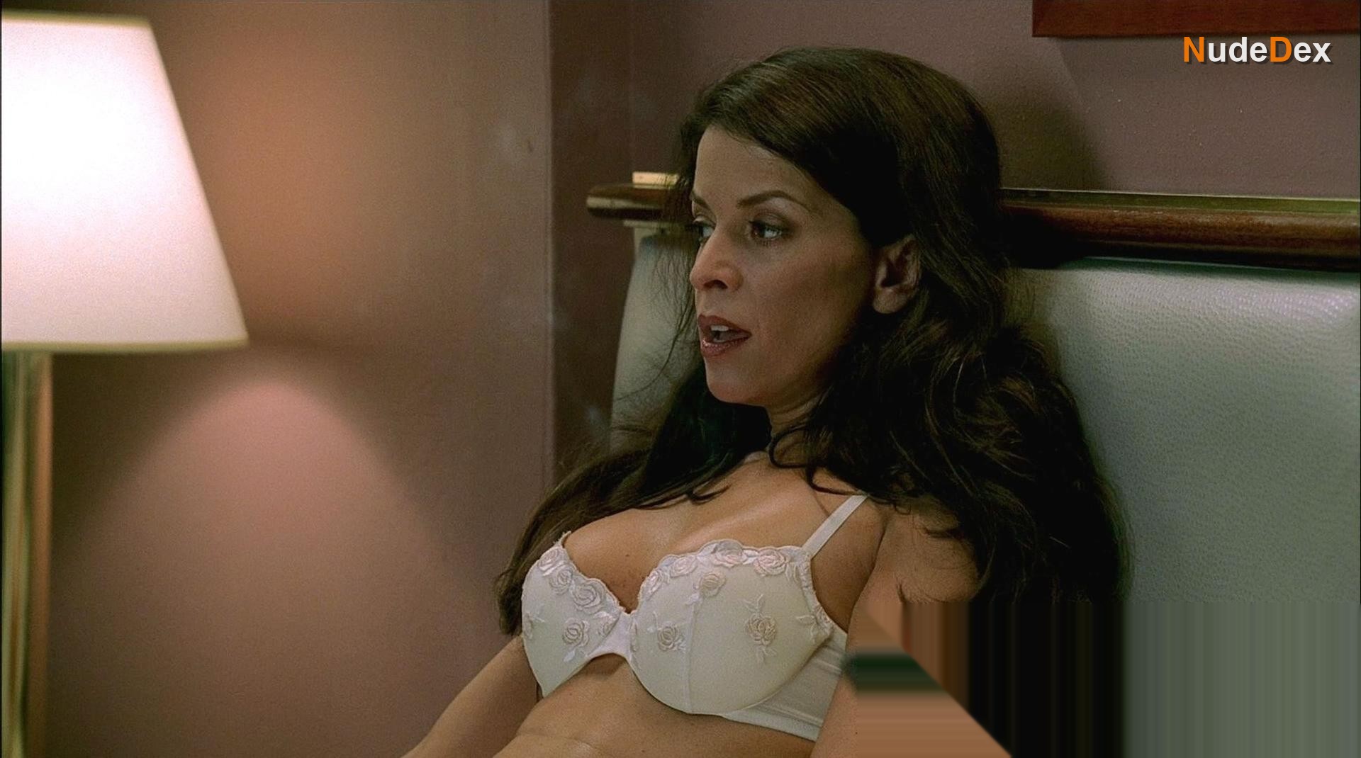 Annabella Sciorra in The Sopranos, photo 16