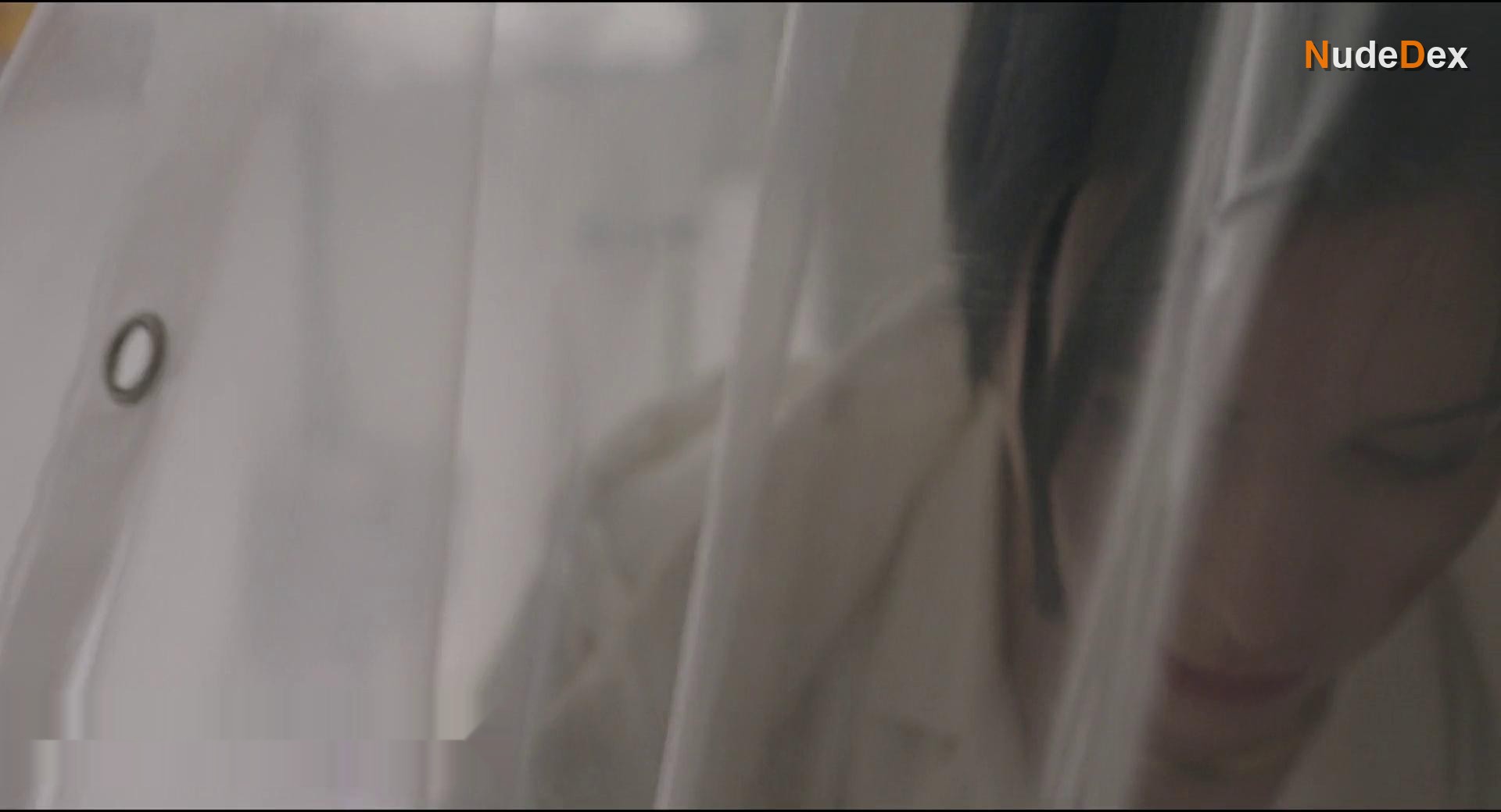 Annabelle Dexter-jones in Bad Things, photo 25
