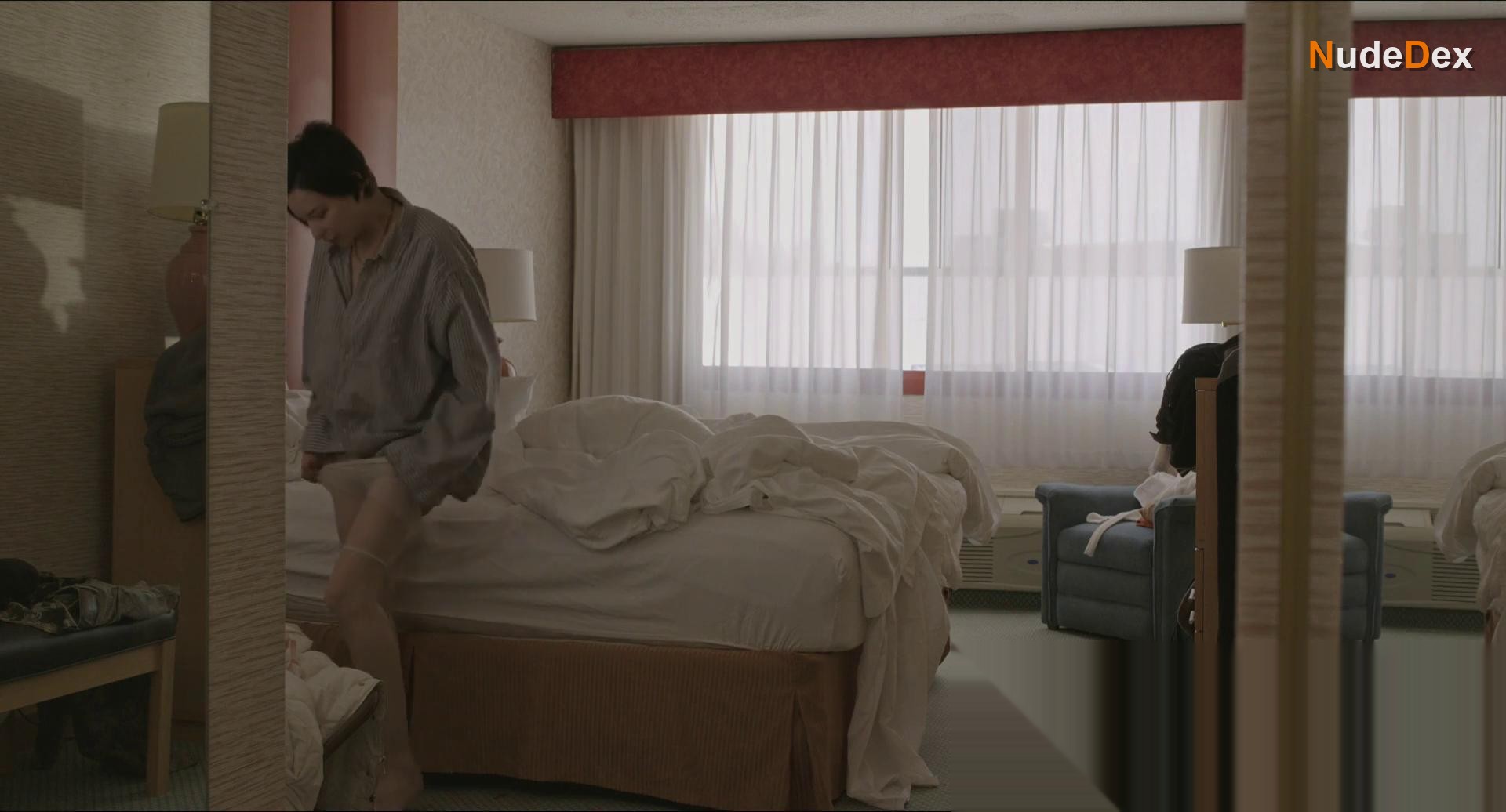 Annabelle Dexter-jones in Bad Things, photo 32