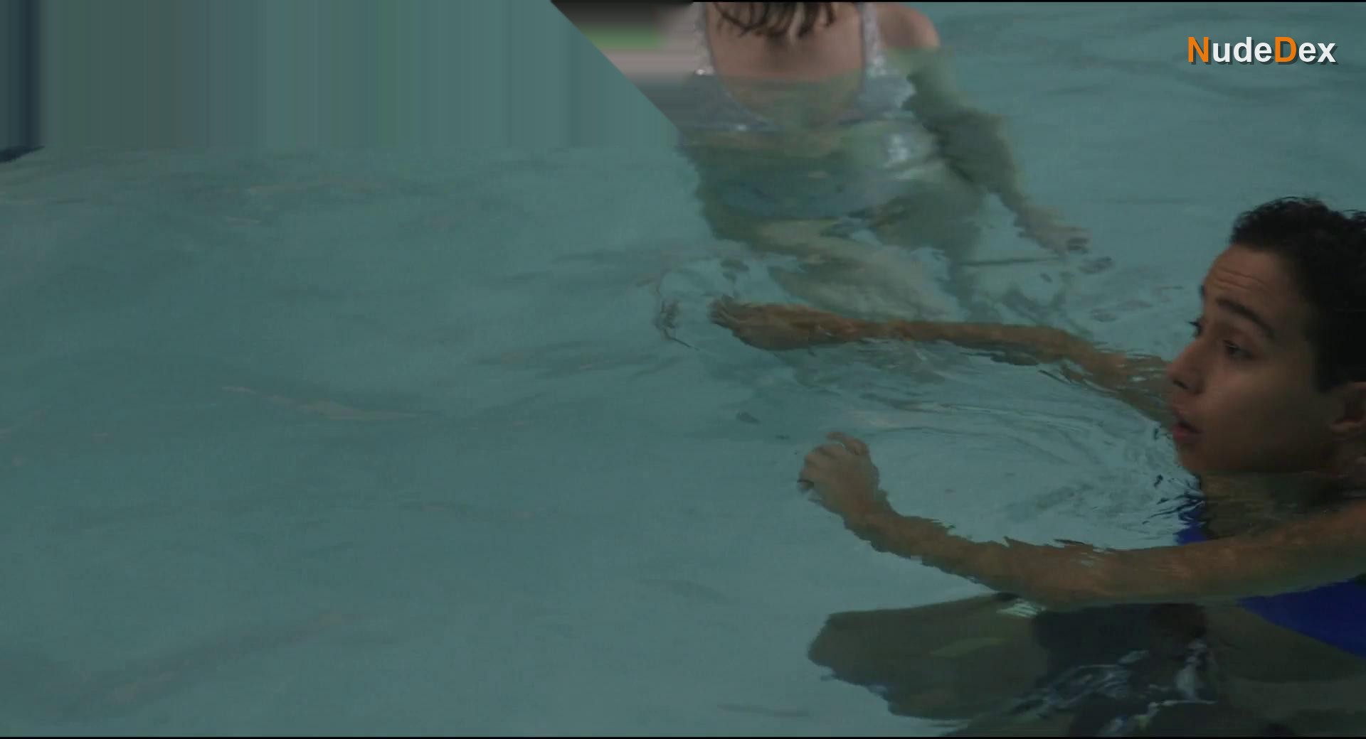 Annabelle Dexter-jones in Bad Things, photo 36
