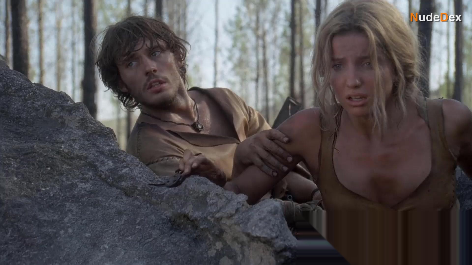 Annabelle Wallis in The Lost Future, photo 10