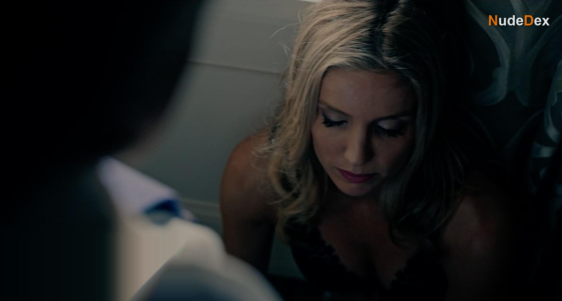 Annabelle Wallis in The Loudest Voice, photo 5