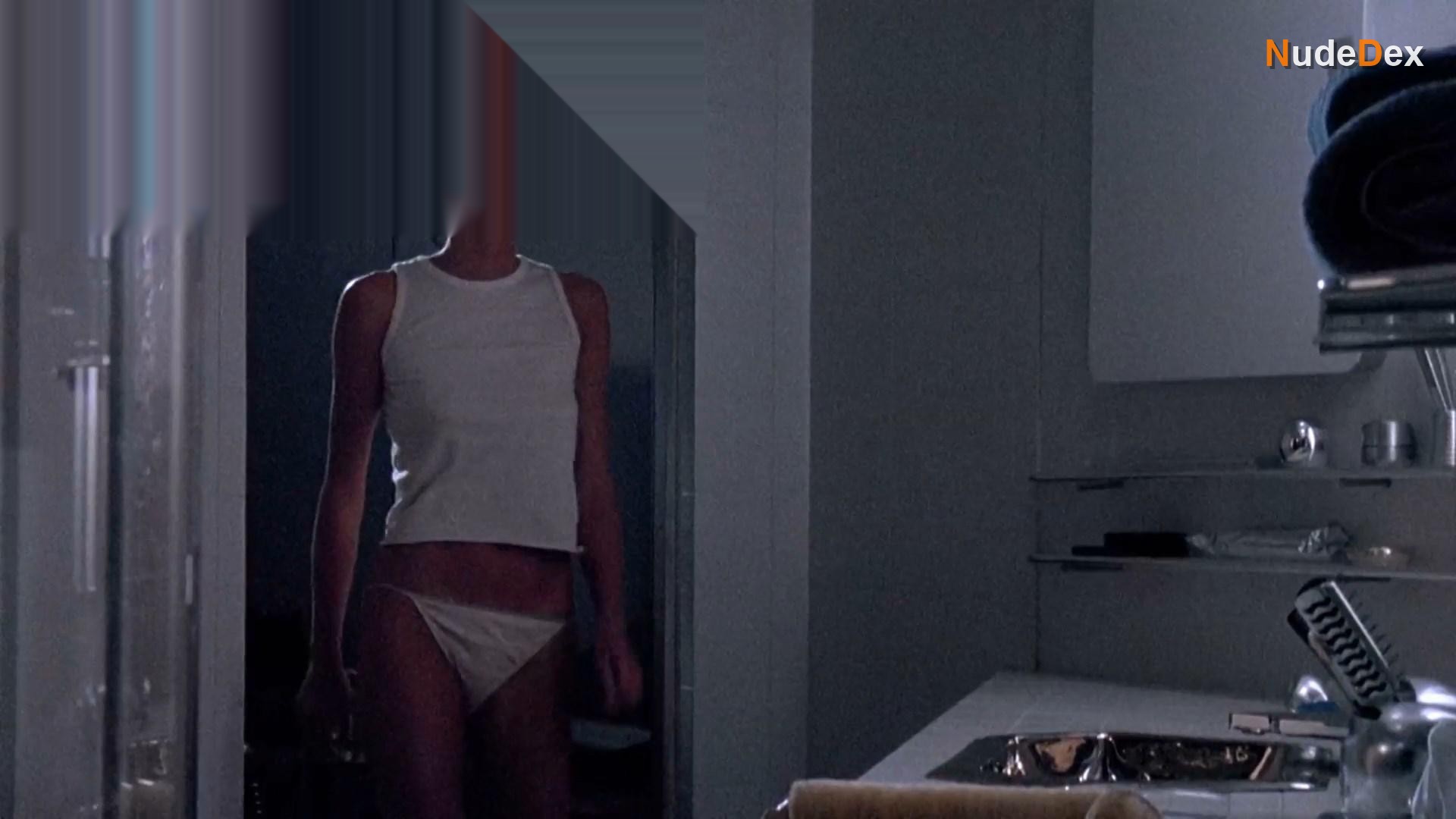 Annabel Schofield in Solar Crisis, photo 7