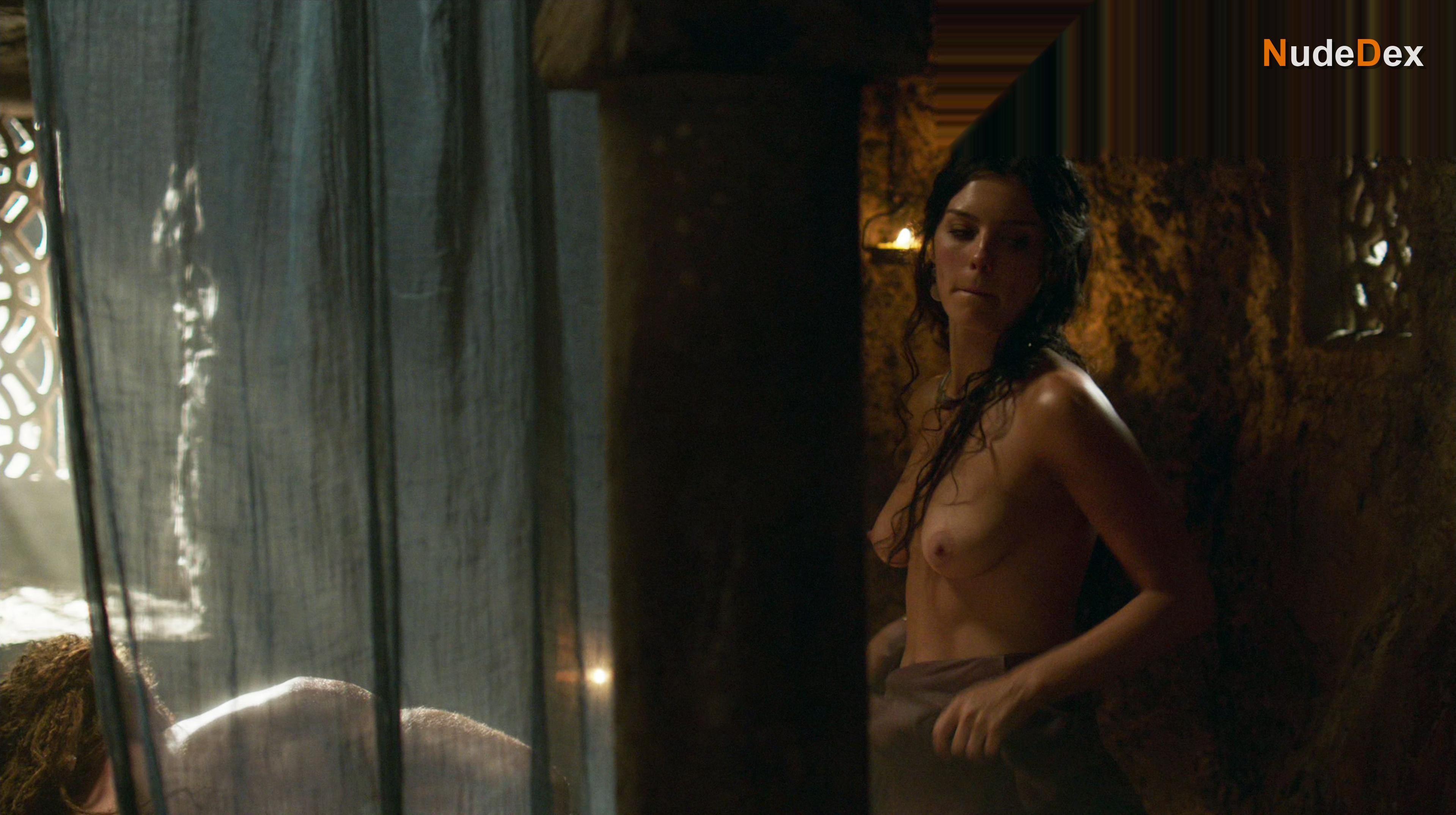 Annabel Scholey in Britannia, photo 2