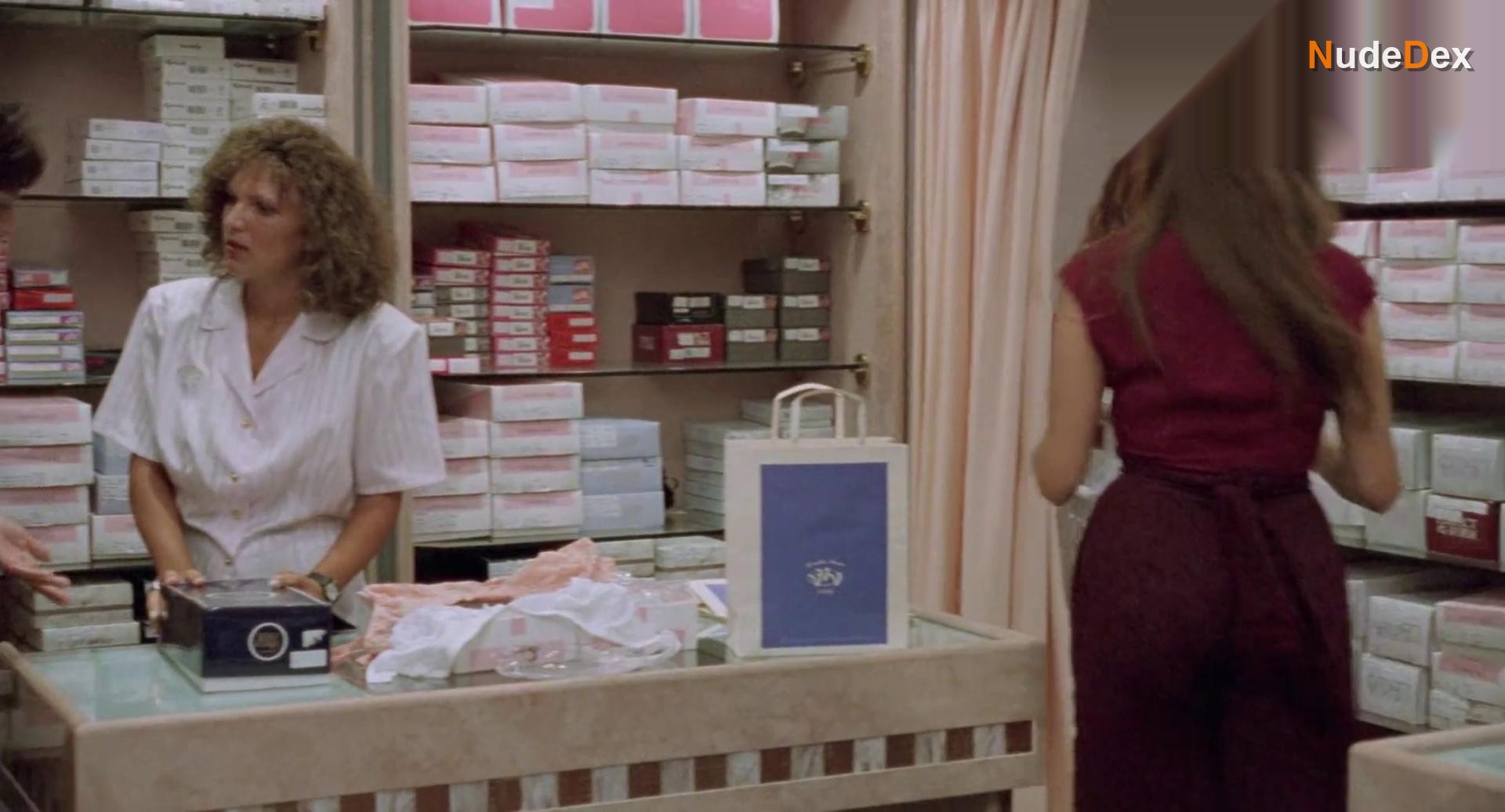 Anna Bonaiuto in Troubling Love, photo 7