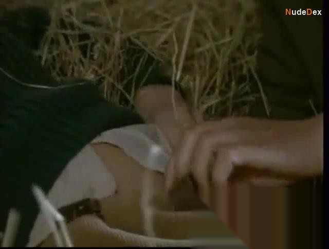 The Land Girls in The Land Girls, photo 7