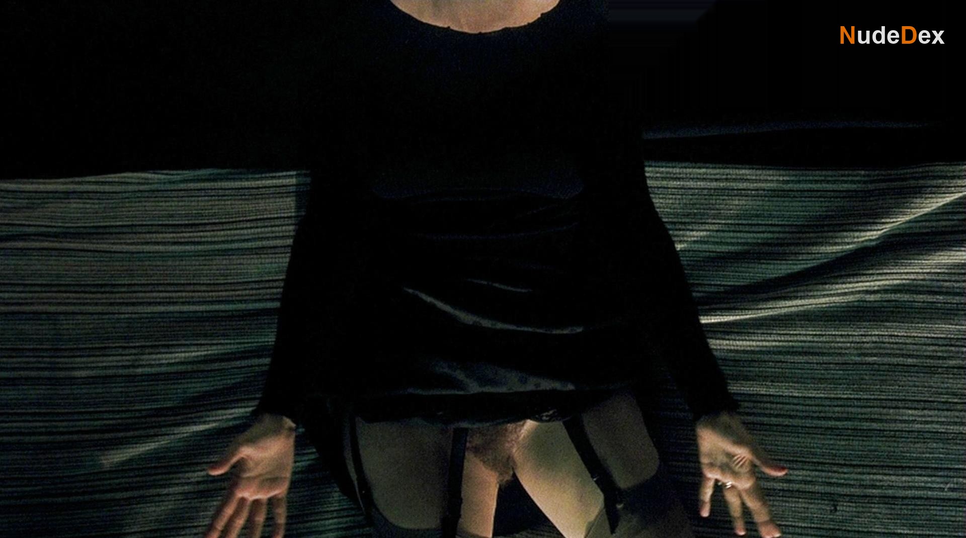 Anna Galiena in Black Angel, photo 11
