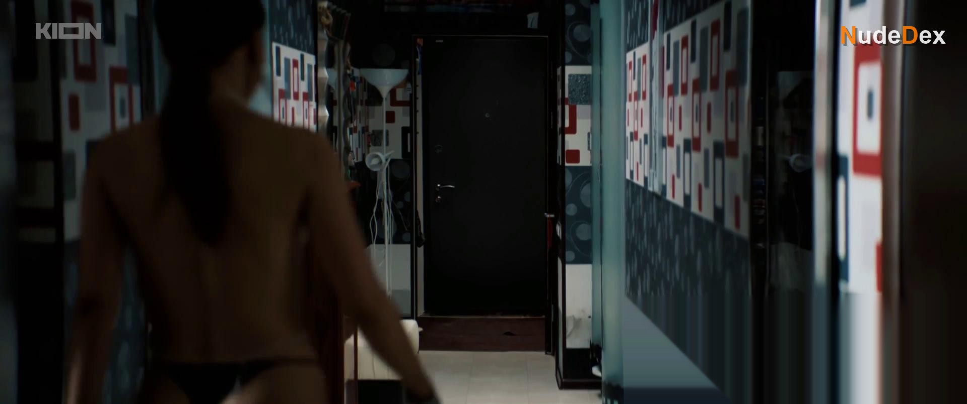 Anna Glaube in Life On Call, photo 9