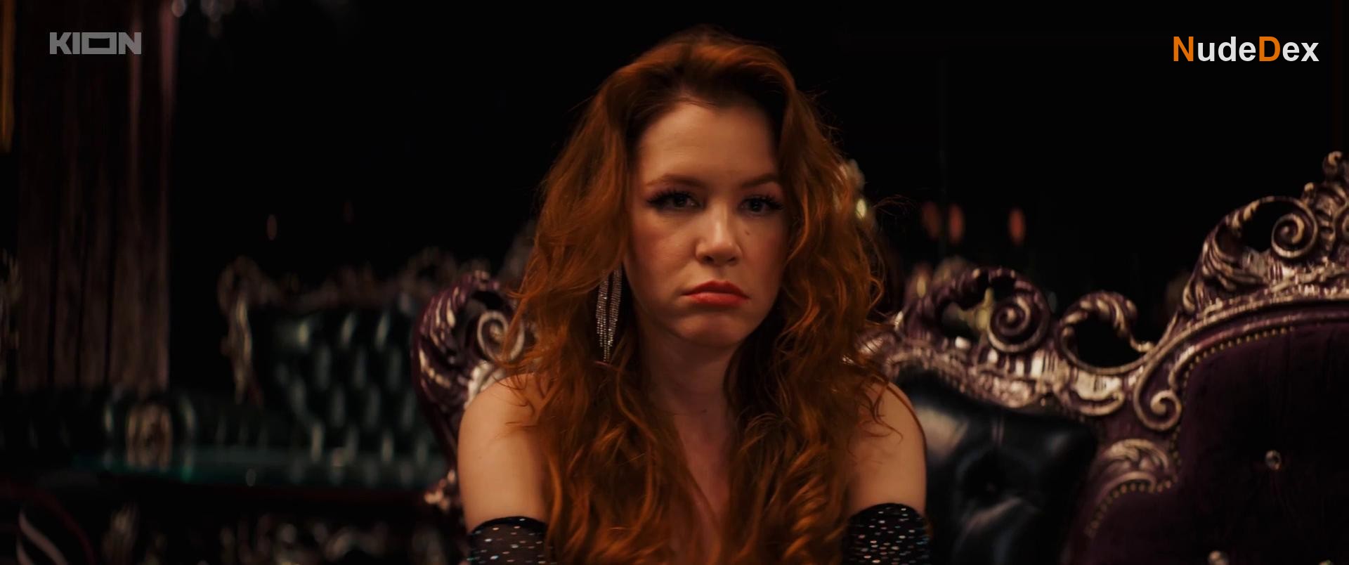 Anna Glaube in Life On Call, photo 13