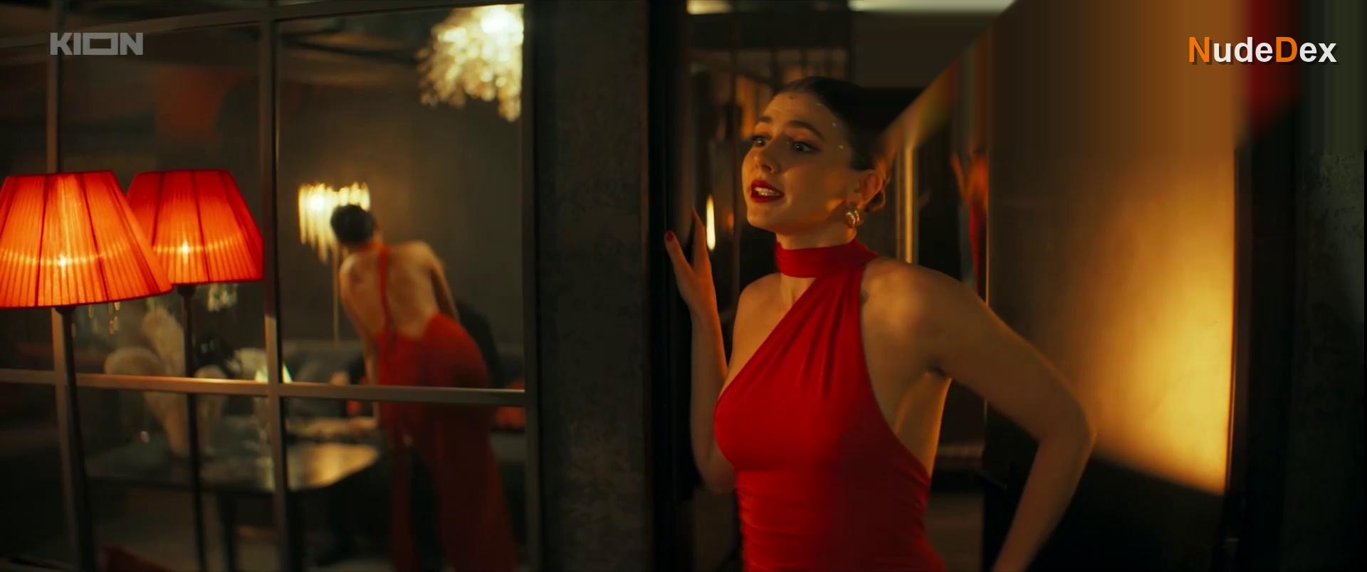 Anna Glaube in Life On Call, photo 33