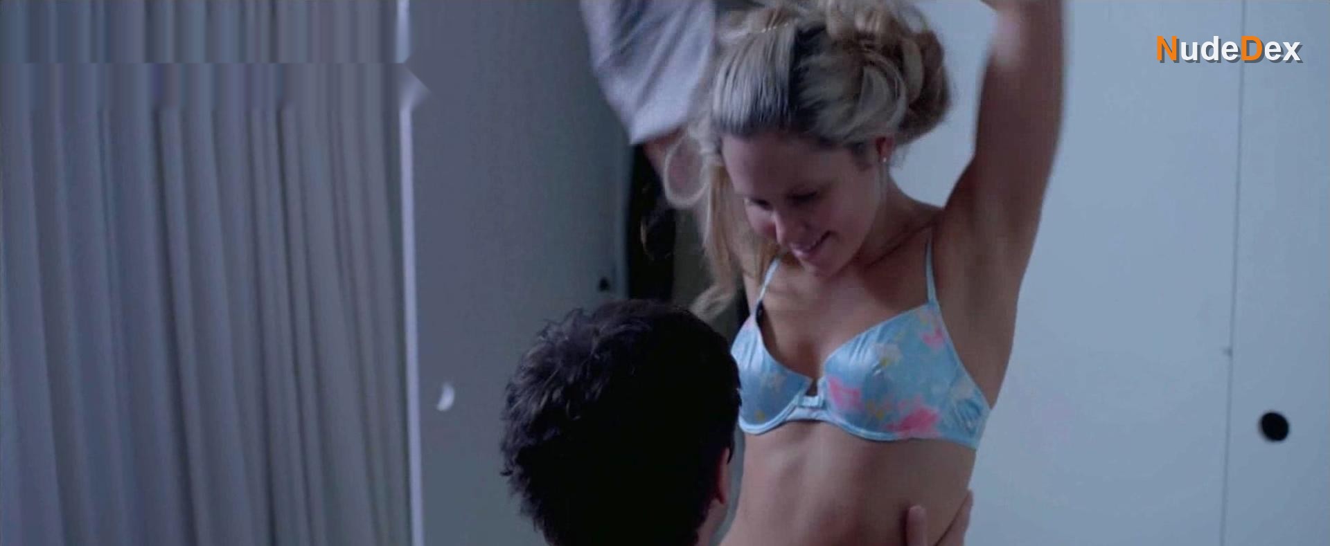 Anna Hutchison