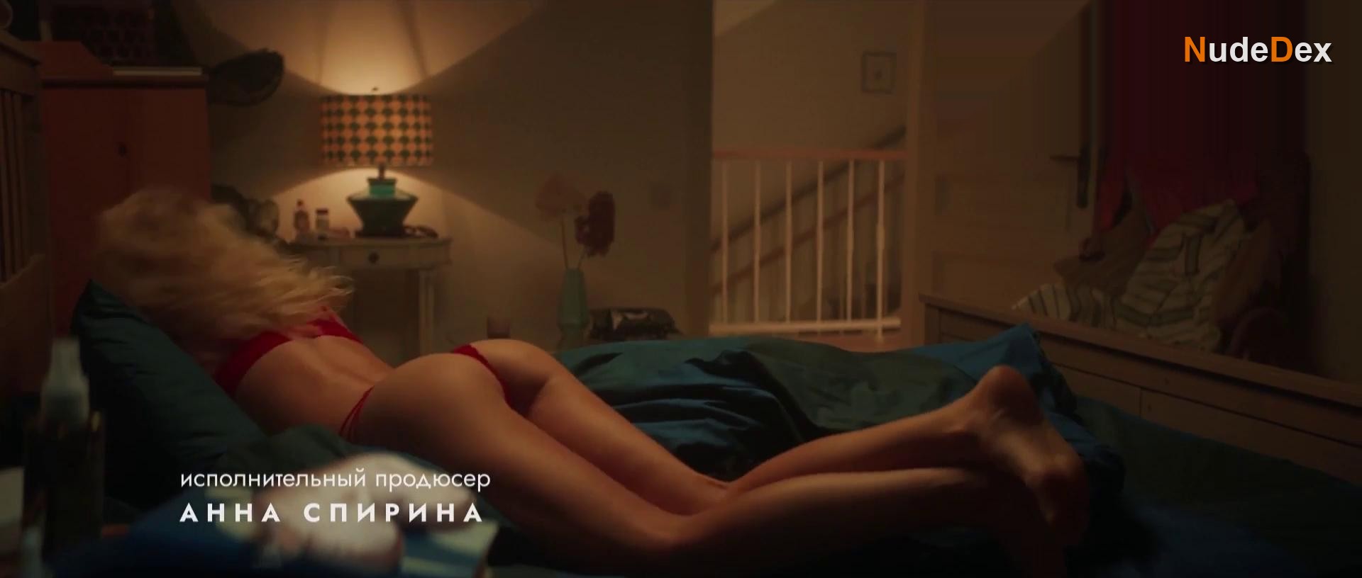 Anna Kotova in Sisters, photo 6