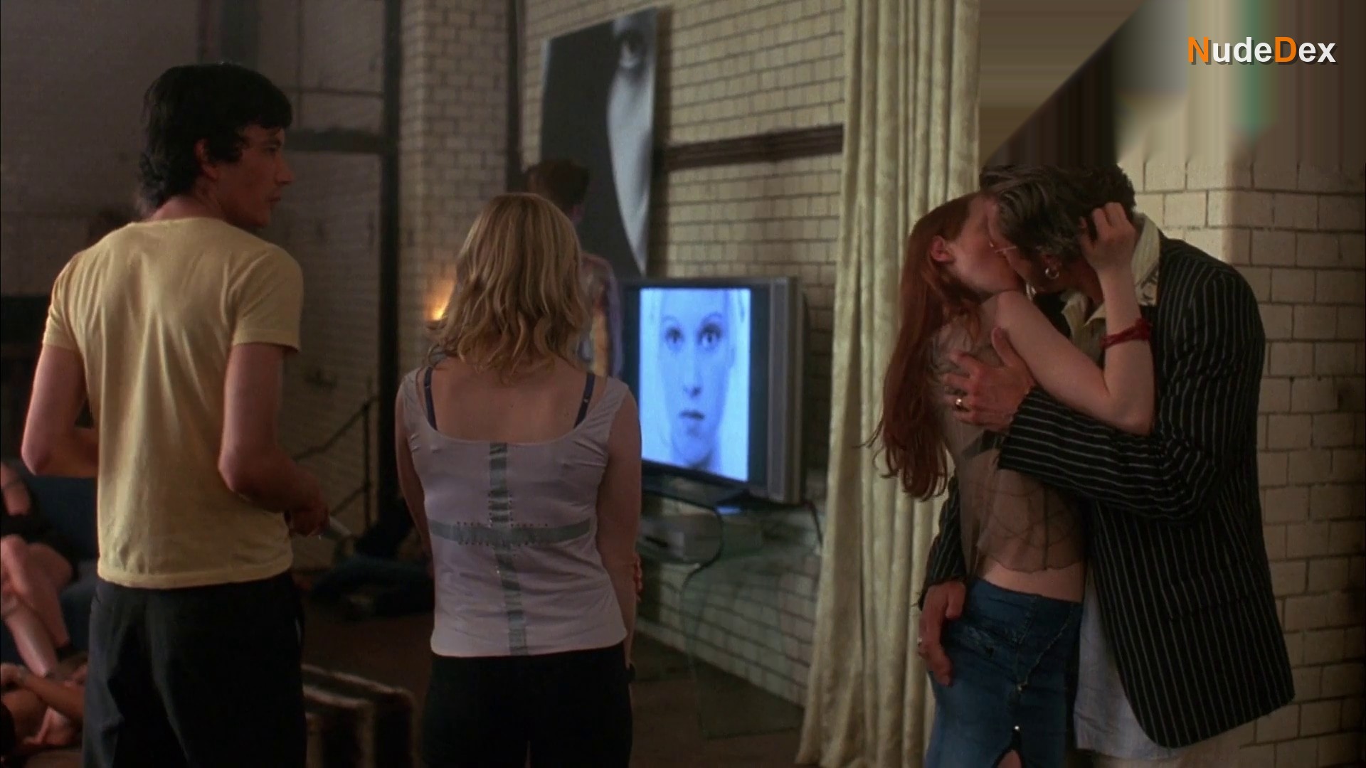 Anna Maria Muhe in Big Girls Don't Cry, photo 3