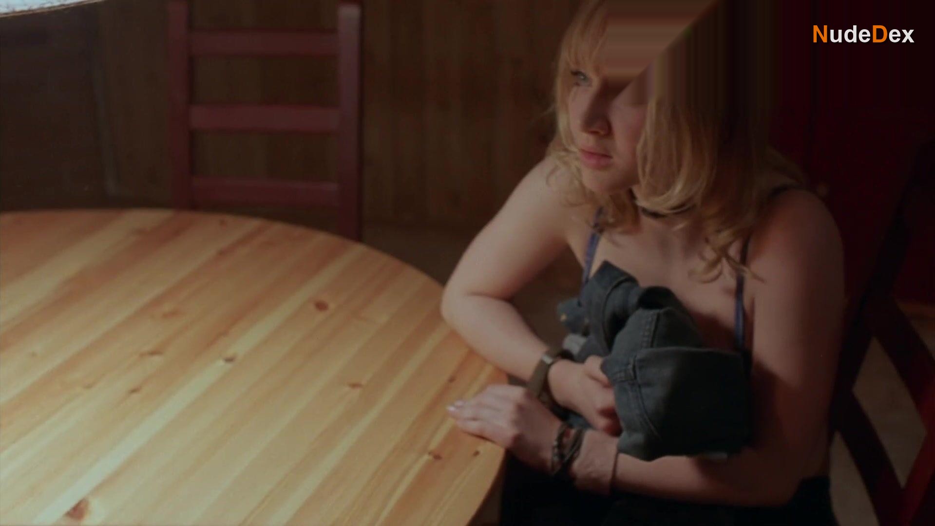 Anna Maria Muhe in Big Girls Don't Cry, photo 17