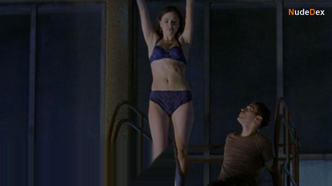 Anna Paquin in Buffalo Soldiers, photo 5