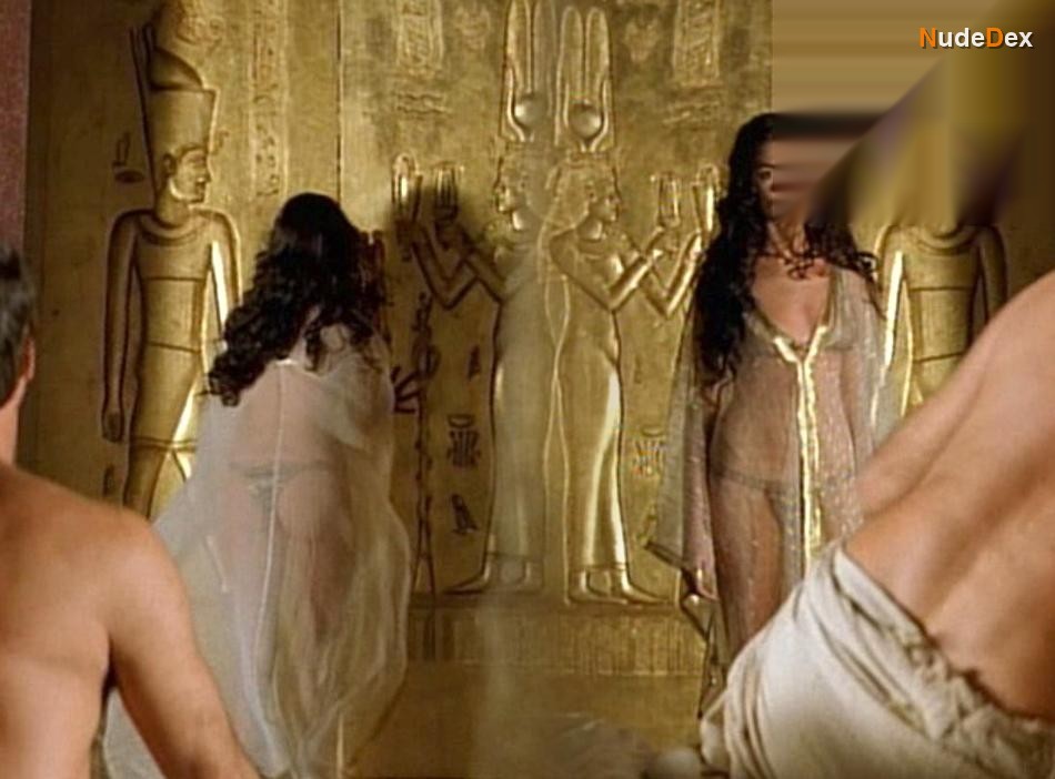 Anna Valle in Augustus, photo 3