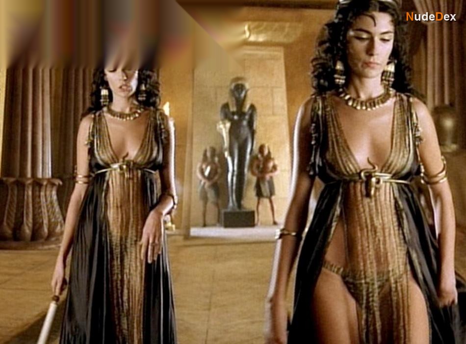 Anna Valle in Augustus, photo 5