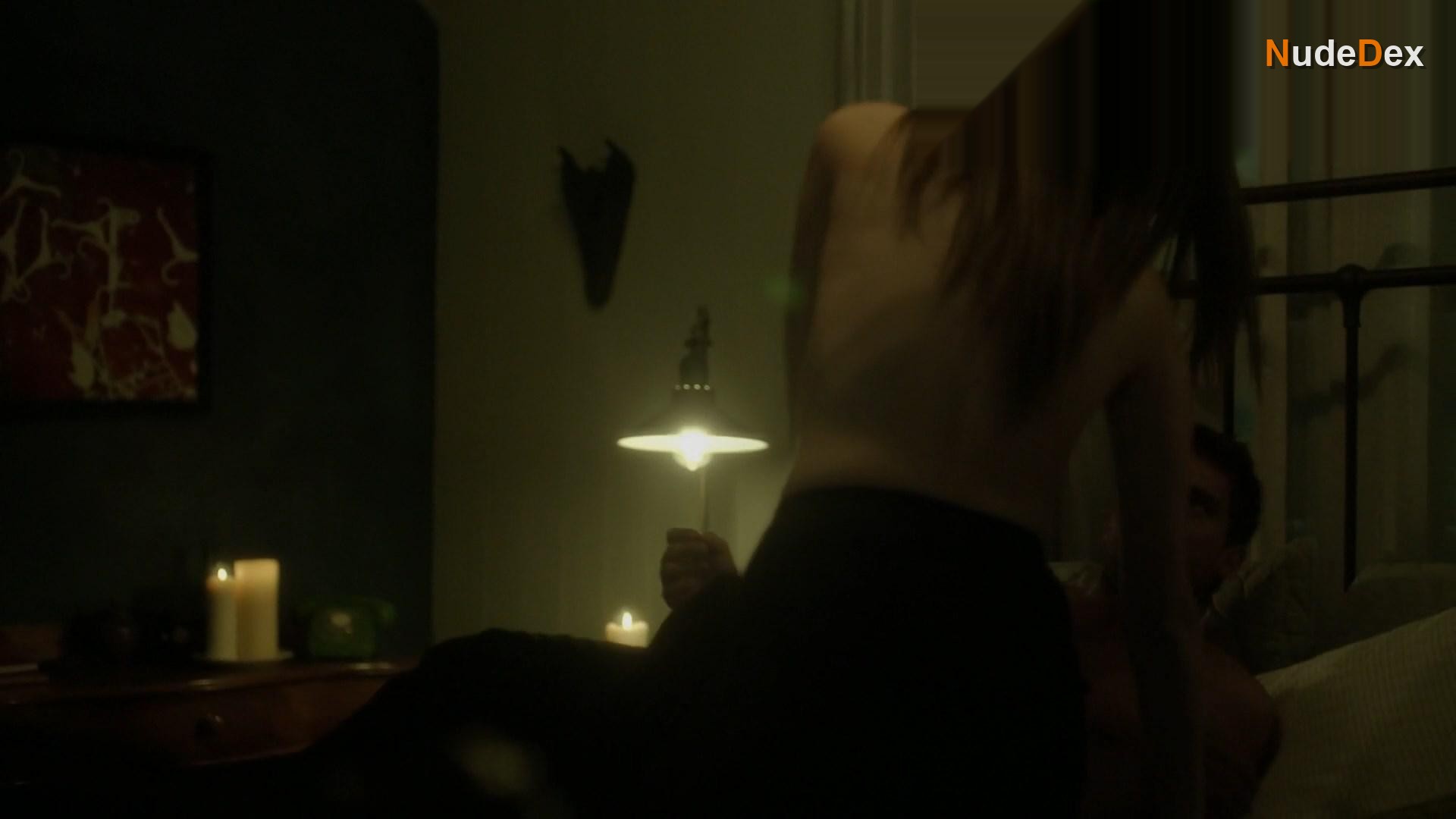 Anna Van Hooft in Witches Of East End, photo 11