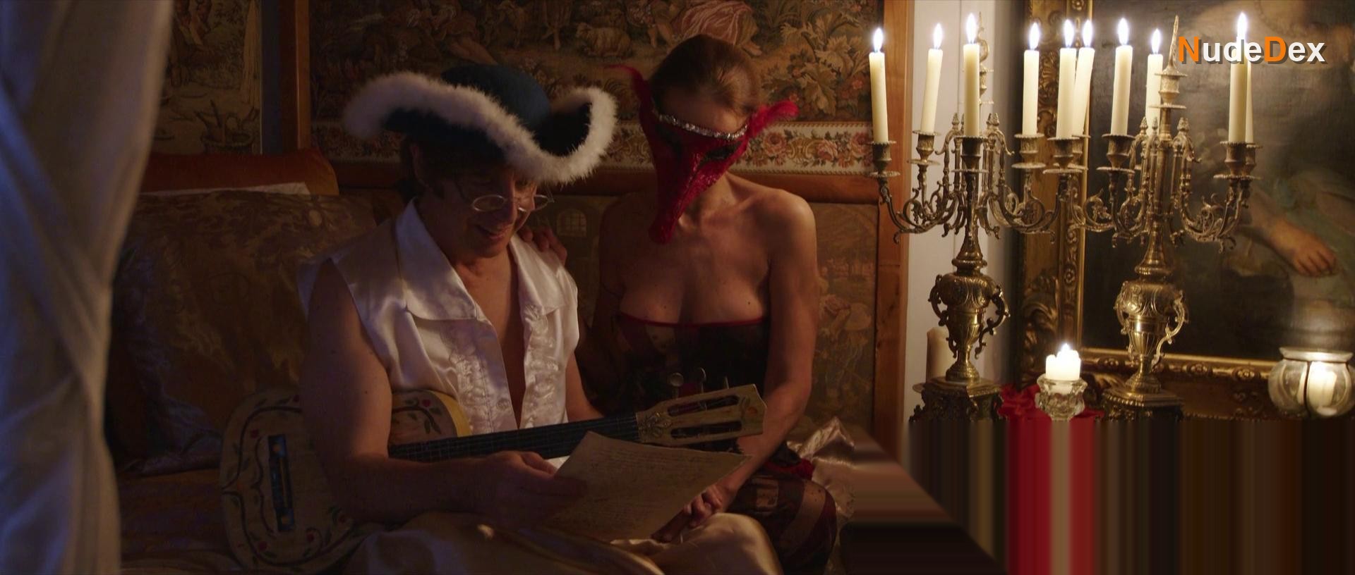 Casanova In Love Juliette in Casanova In Love Juliette, photo 3