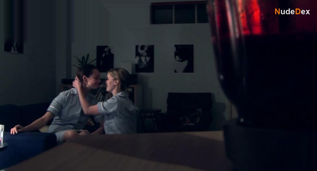 Anna Walton in Vampire Diary, photo 6