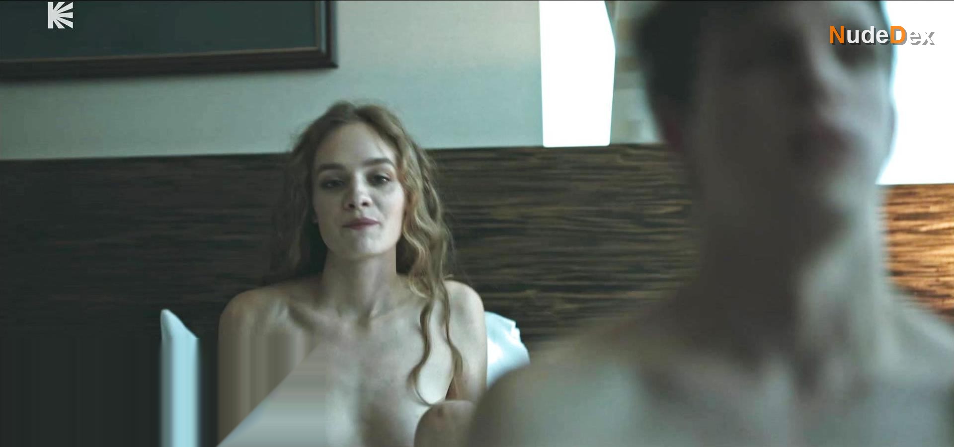 Anna Zavtur in Cicadas, photo 6