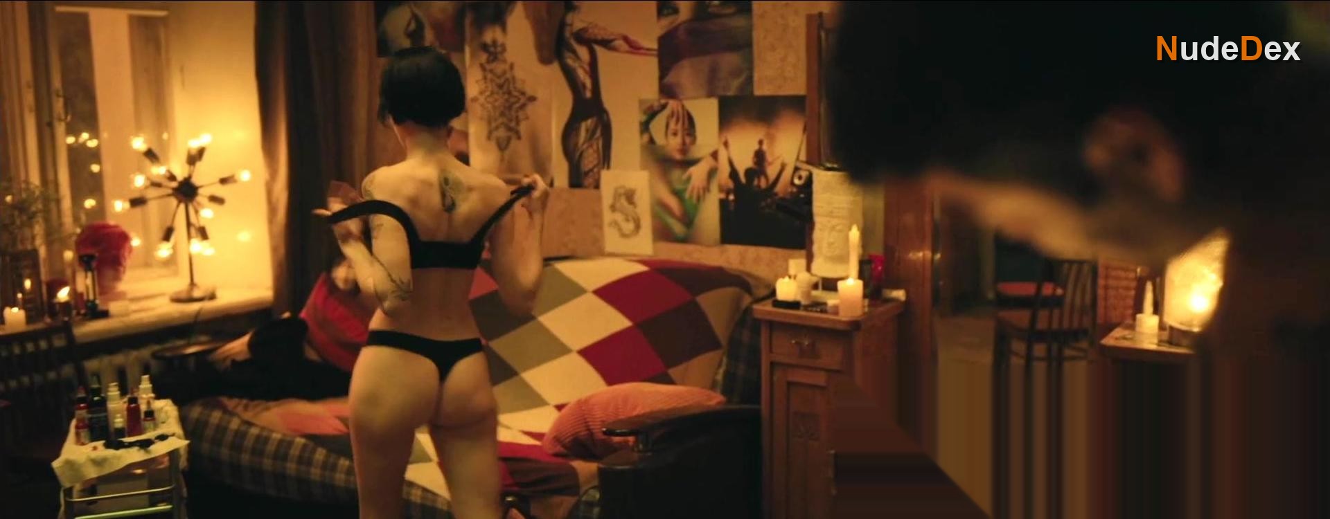 Daring in Daring, photo 4