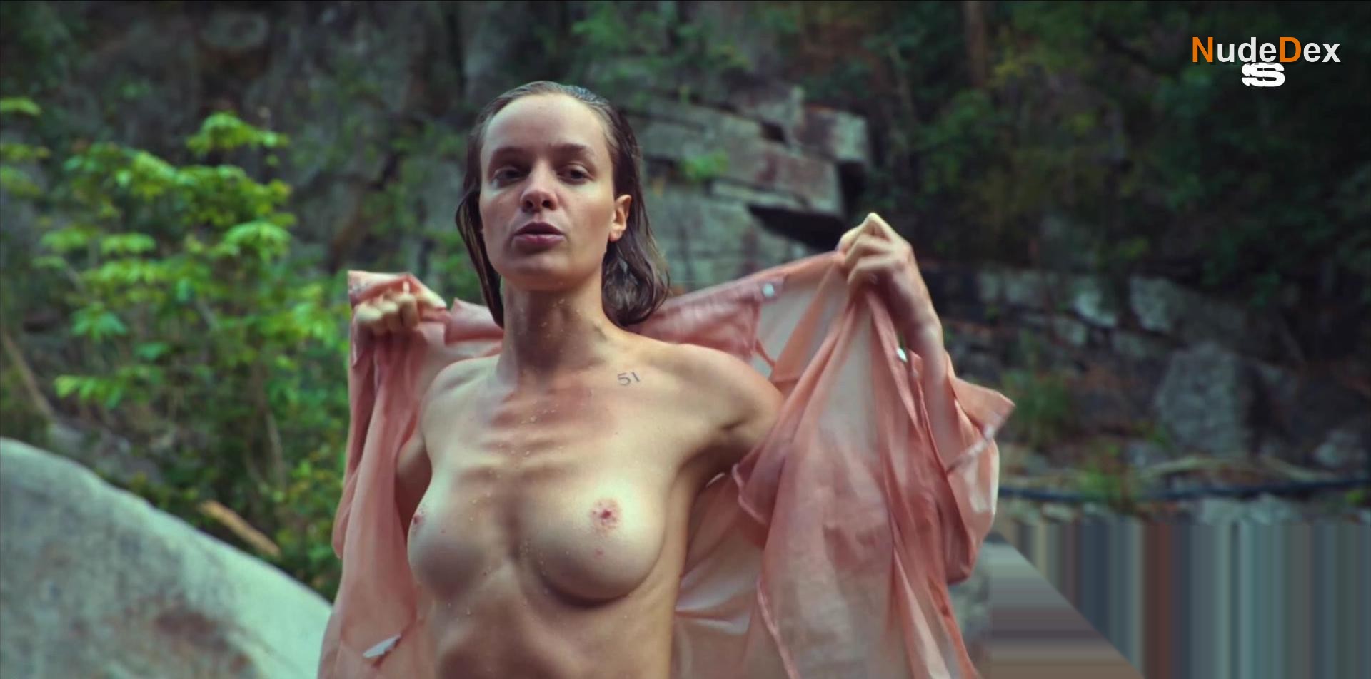 Anna Zavtur in High Season, photo 4