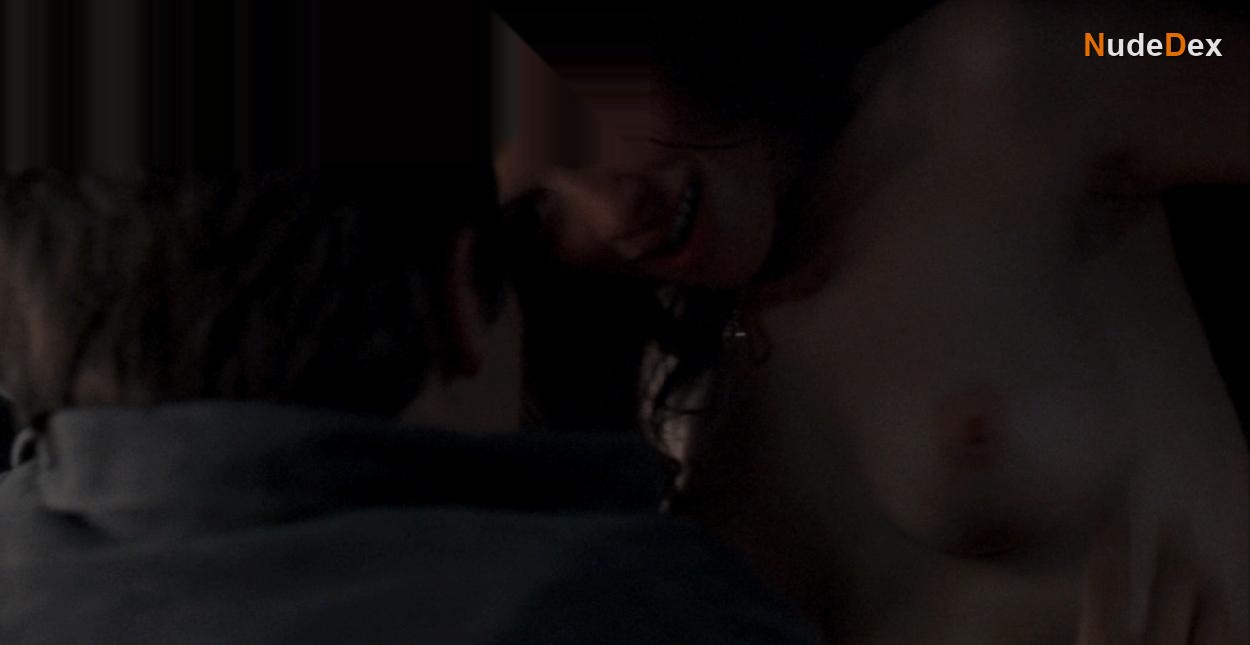 Anne Hathaway in Brokeback Mountain, photo 3
