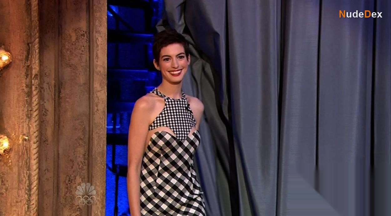 Late Night With Jimmy Fallon in Late Night With Jimmy Fallon, photo 1