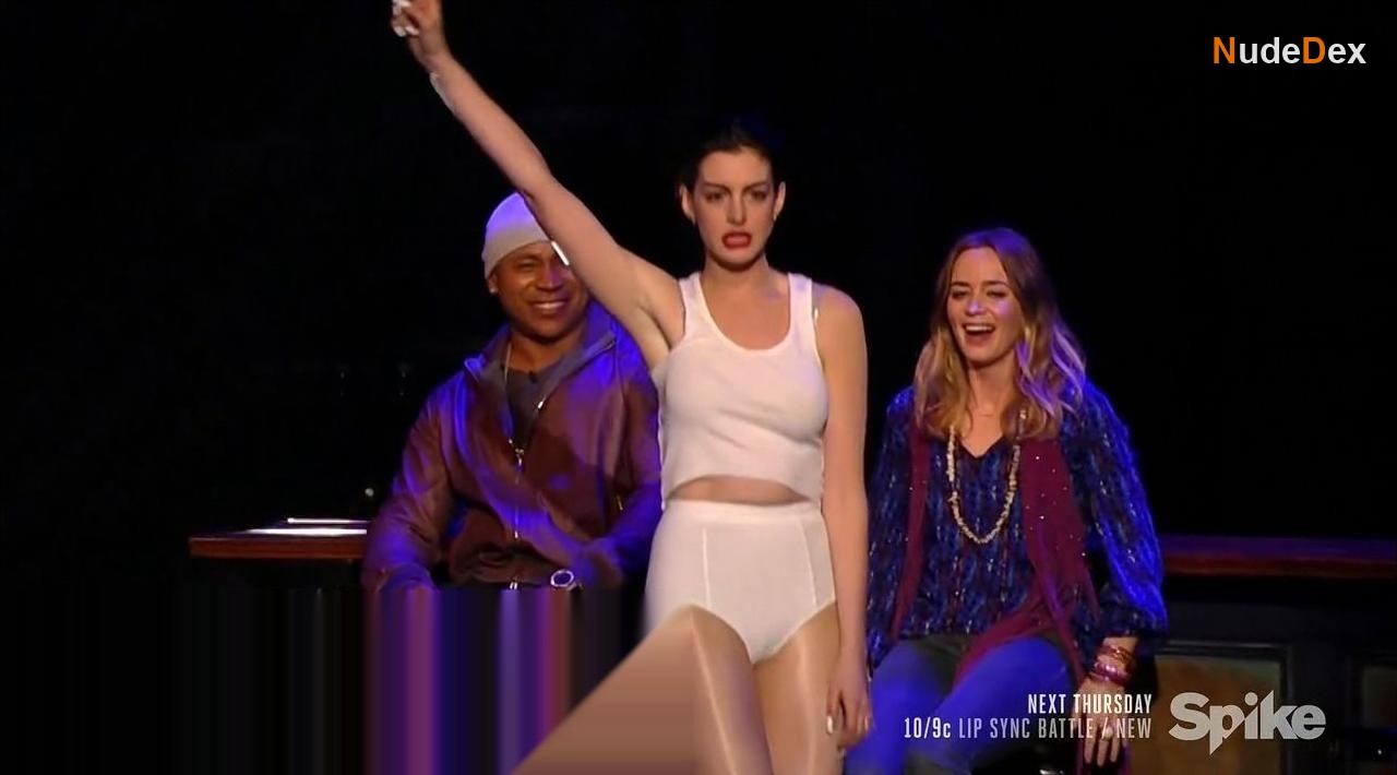 Anne Hathaway in Lip Sync Battle, photo 2
