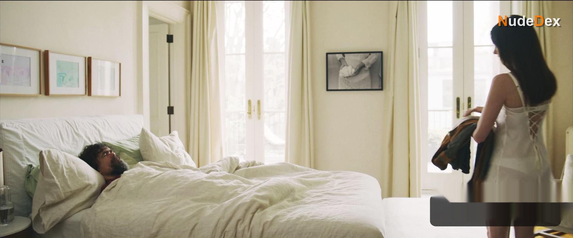 Anne Hathaway in She Came To Me, photo 1