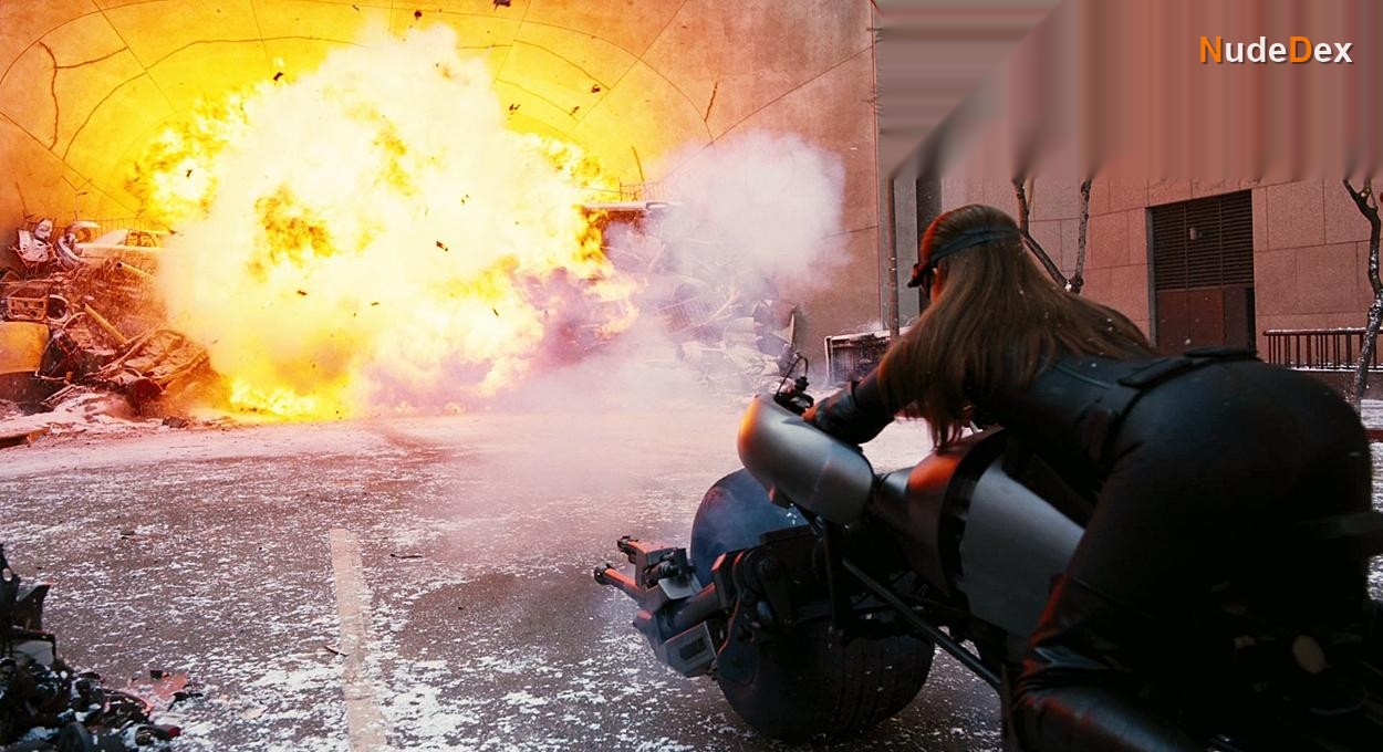 Anne Hathaway in The Dark Knight Rises, photo 2
