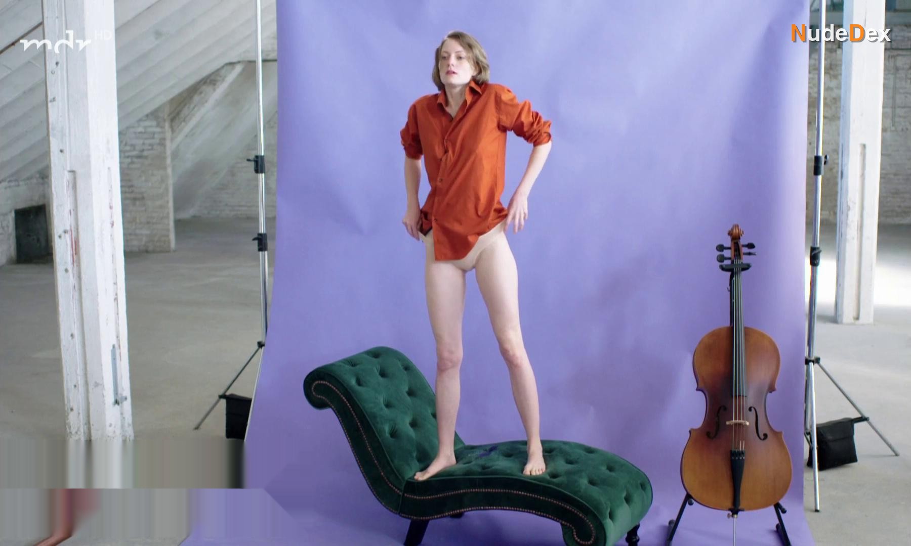 Anne Thoemmes in Fluffy Tales, photo 9