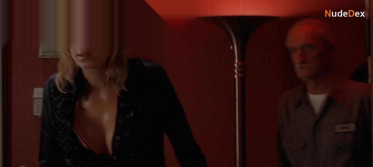 Annie Fitzgerald in Phoenix, photo 1