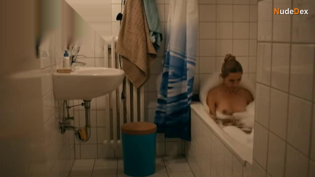 Annika Blendl in Kommissarin Heller Verdeckte Spuren, photo 6