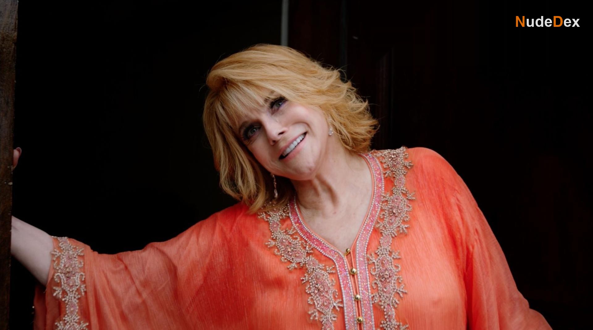 Ann-margret in Happy, photo 2