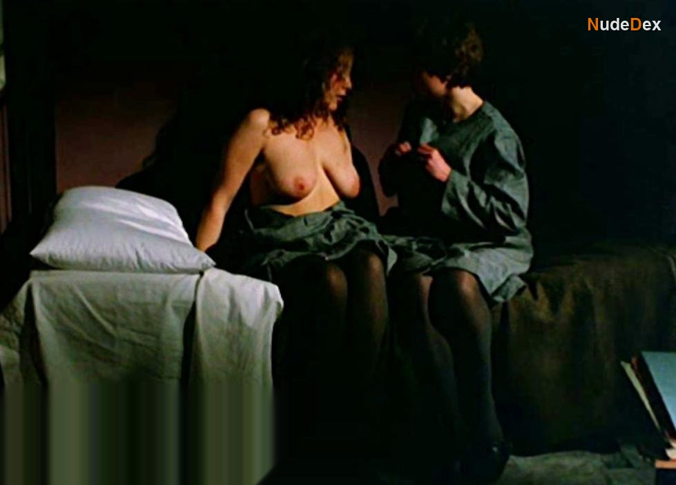 Antonella Giacomini in Violence In A Women S Prison, photo 2