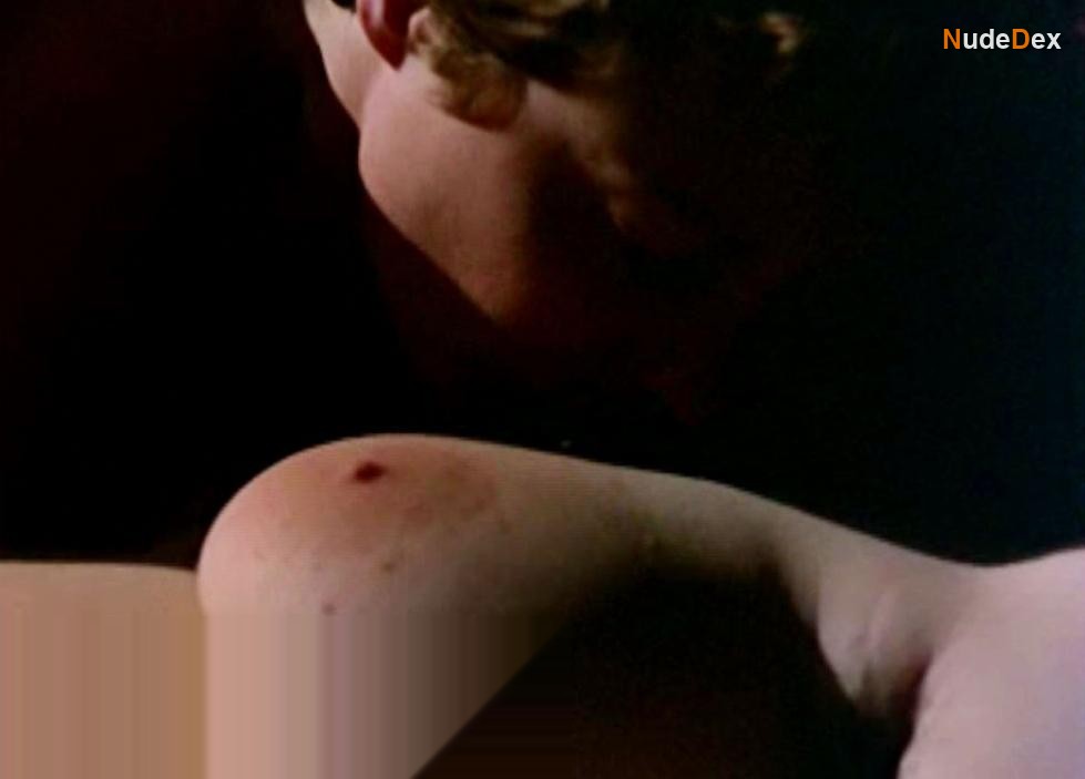 Antonella Giacomini in Violence In A Women S Prison, photo 5