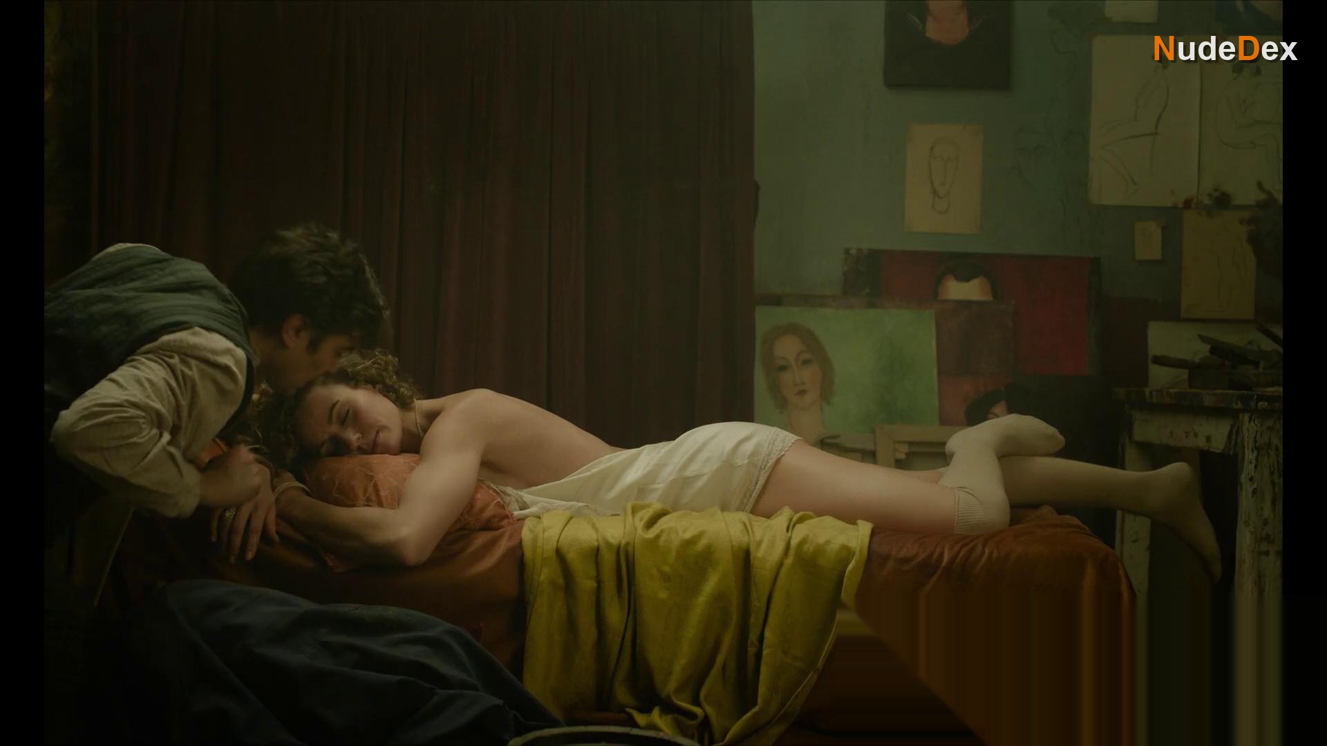 Antonia Desplat in Modi: Three Days On The Wing Of Madness, photo 6