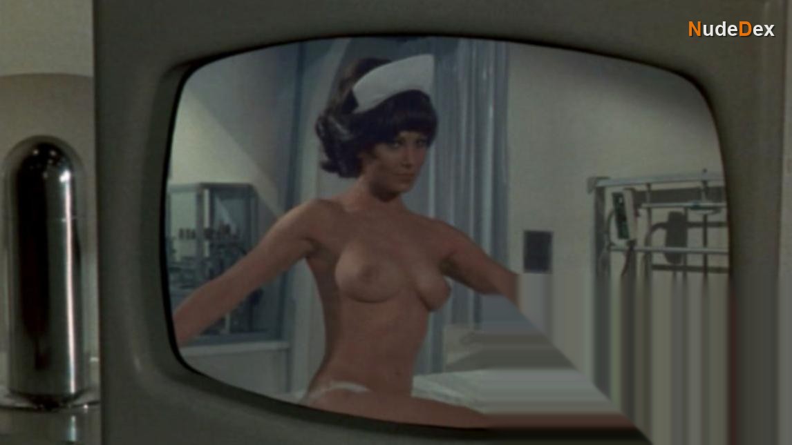 Antonia Ellis in Percy, photo 1