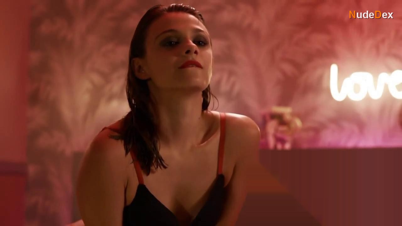 Anxela Rios in Bitter Daisies, photo 10