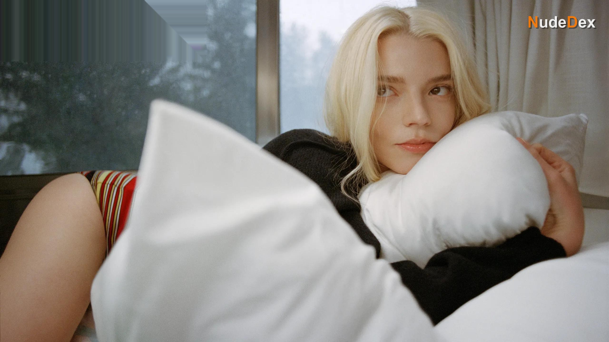 Anya Taylor-joy in Elle Magazine, photo 1
