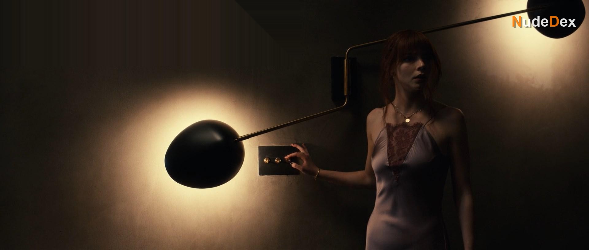 Anya Taylor-joy in The Menu, photo 9