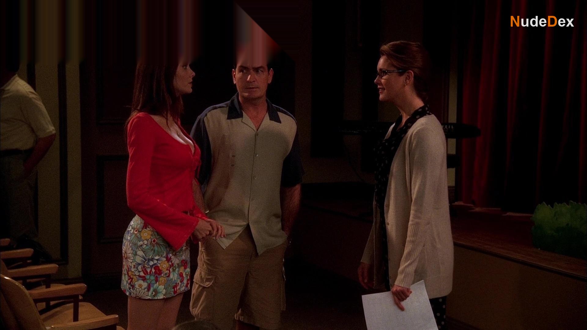 April Bowlby in Two And A Half Men, photo 16