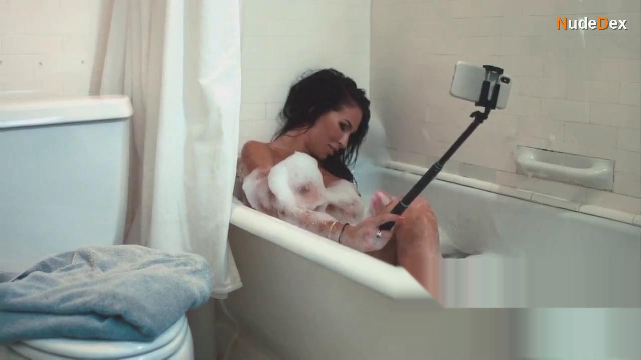 Aria London in Stay Off The App, photo 1