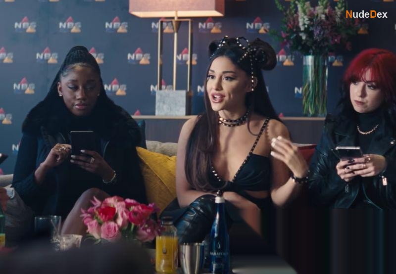 Ariana Grande in Dont Look Up, photo 6