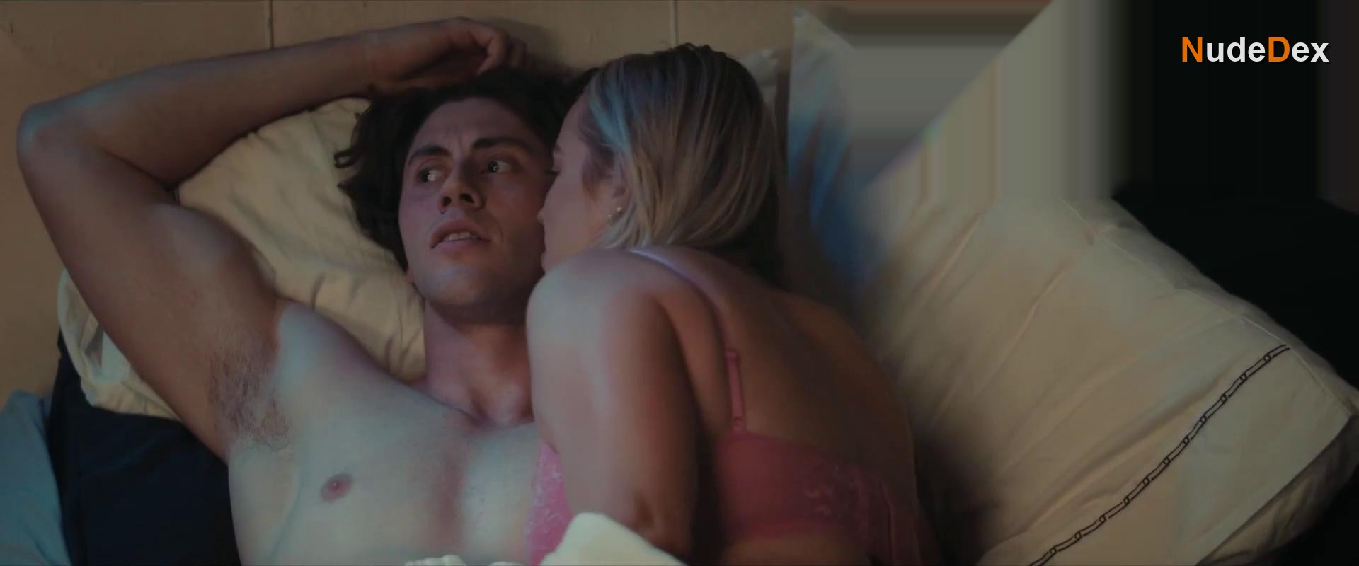 Arielle Cartwright in Cooked, photo 3